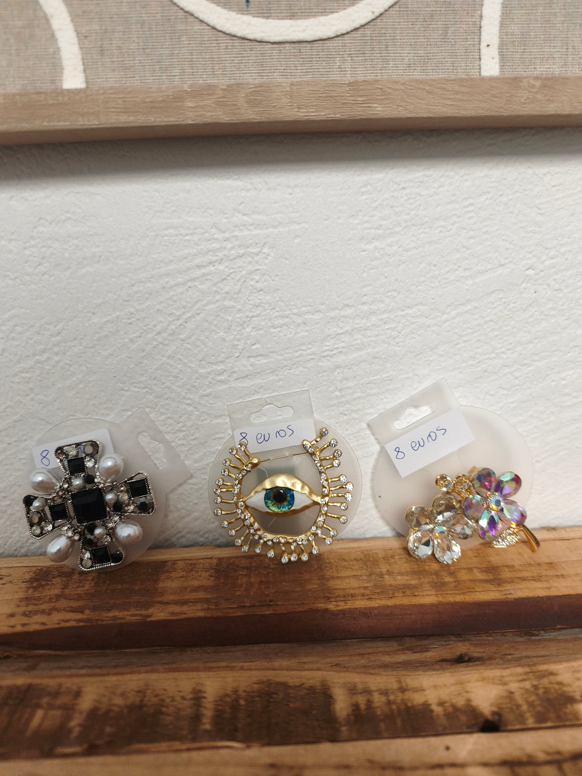 Broche