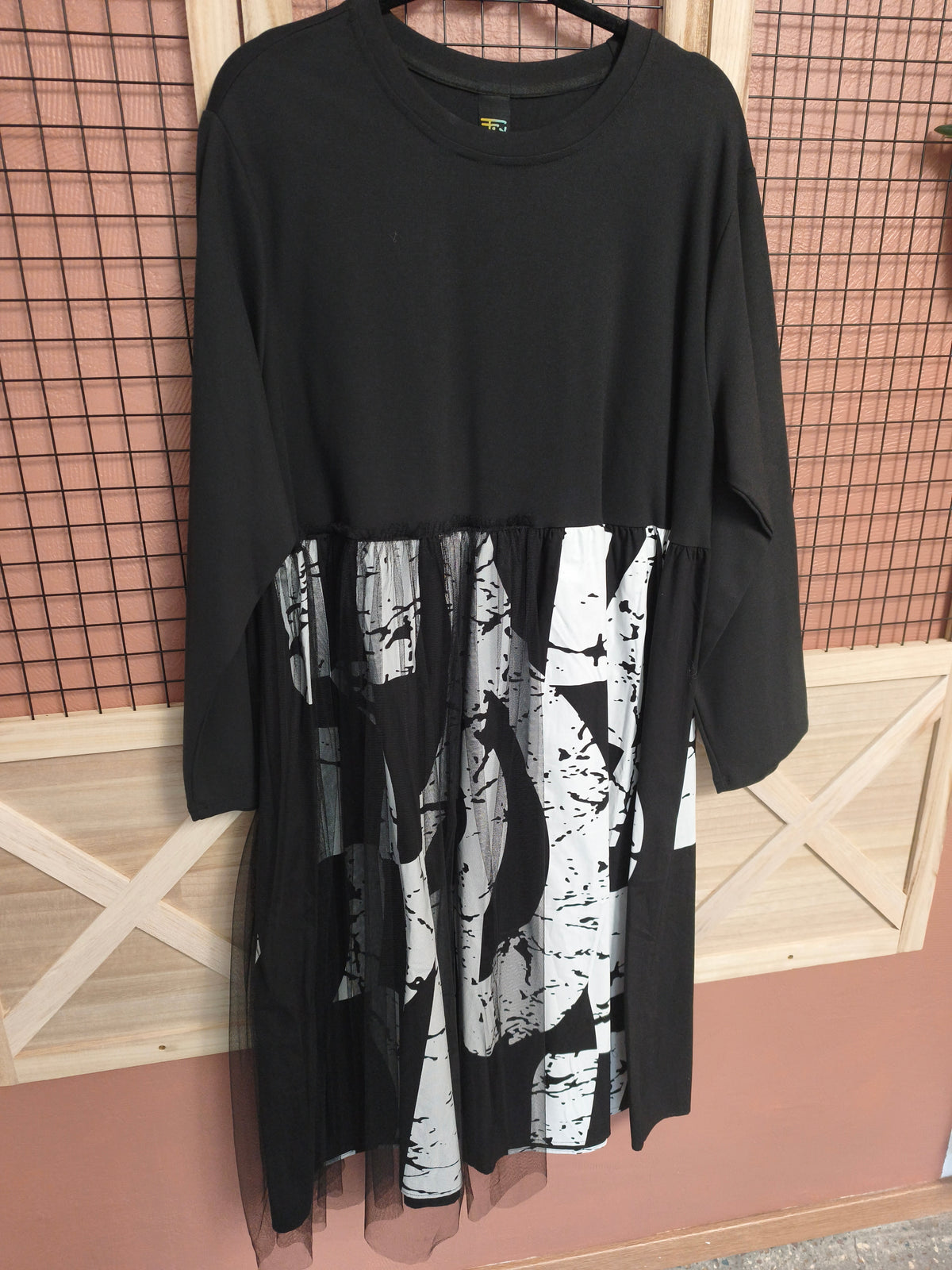Robe " fly out"