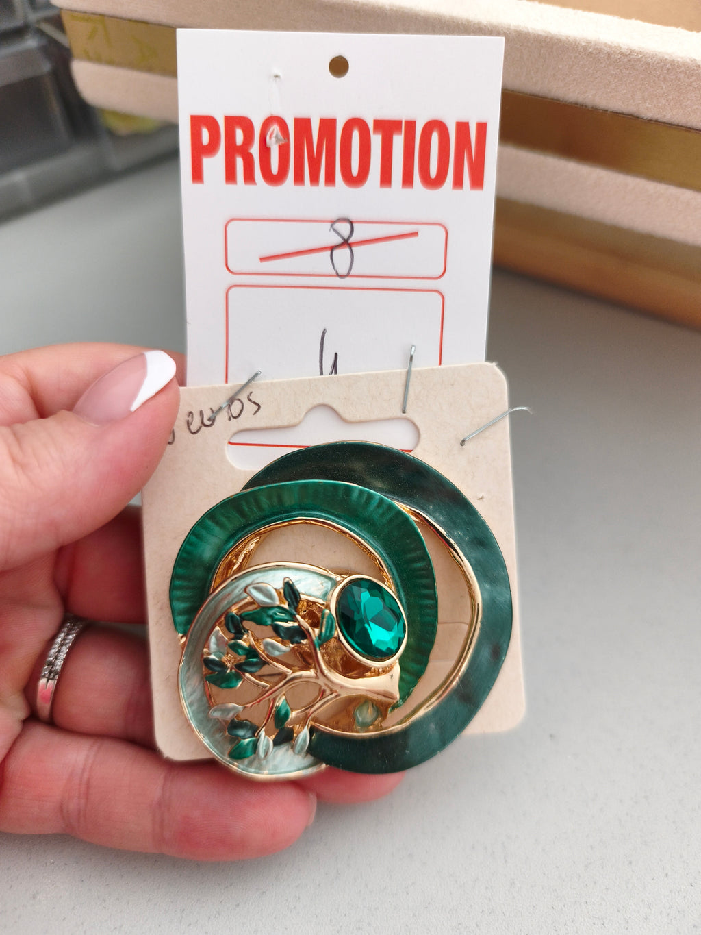 Broche aimanté