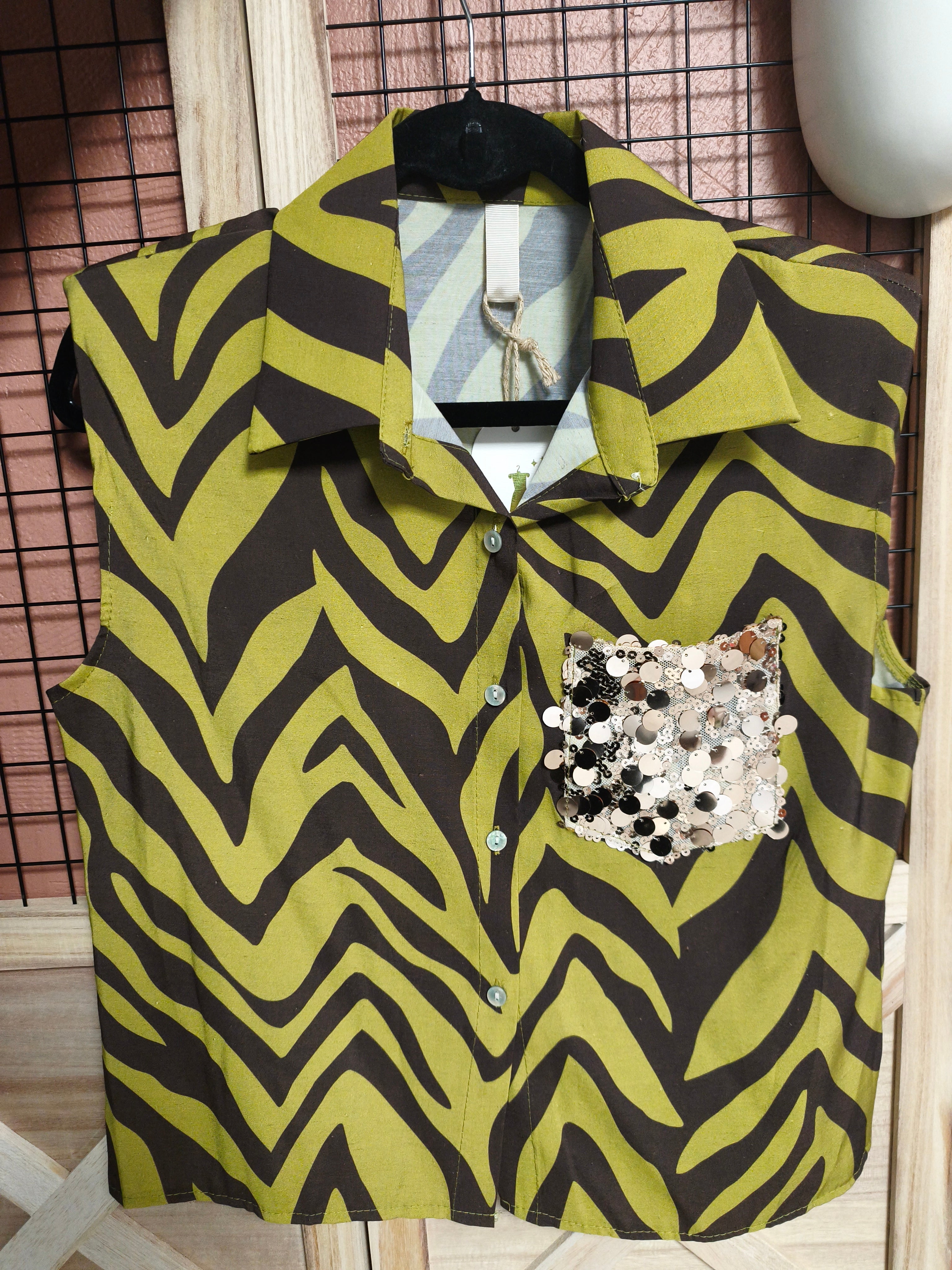 Chemise avec épaulettes